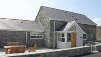 Yr Efail - Luxury Self Catering Cottage